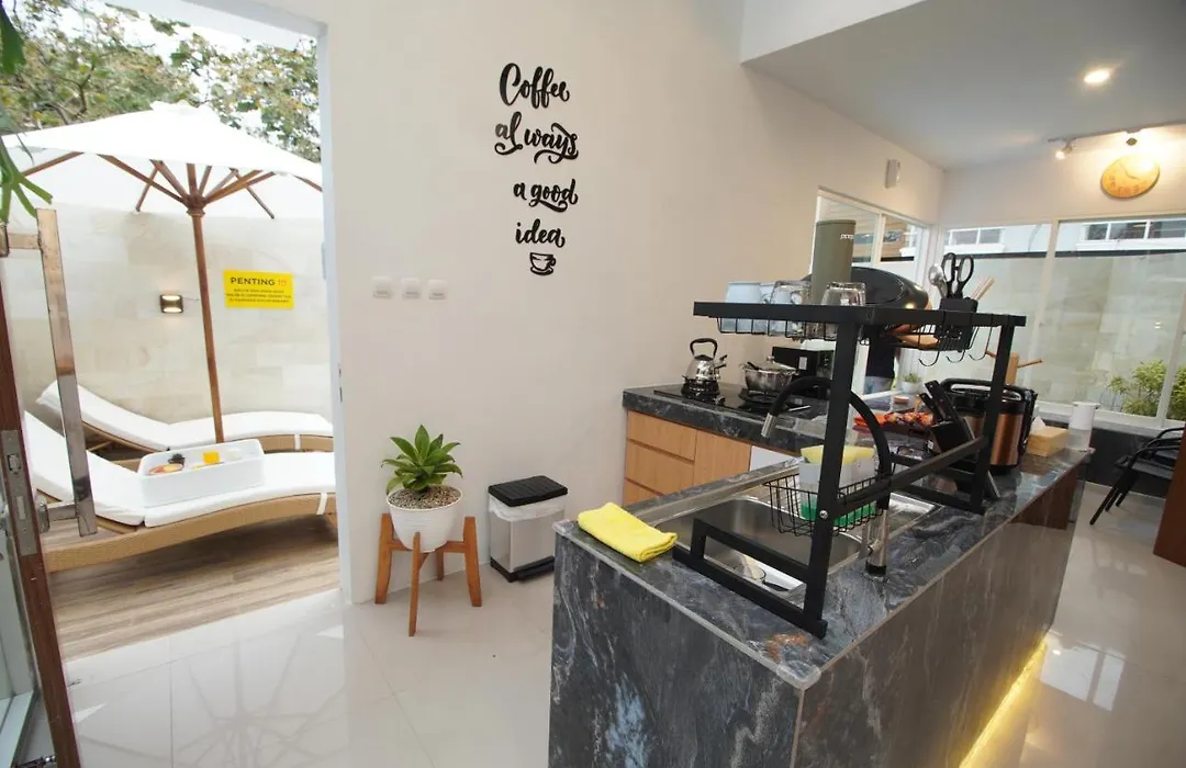Villa White House Batu-1